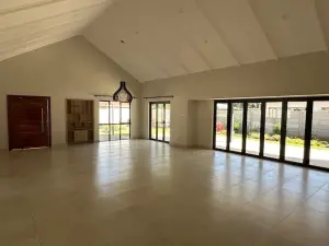 Townhouse/Cluster to Rent in Mount Pleasant