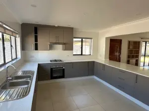 Townhouse/Cluster to Rent in Mount Pleasant