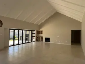 Townhouse/Cluster to Rent in Mount Pleasant