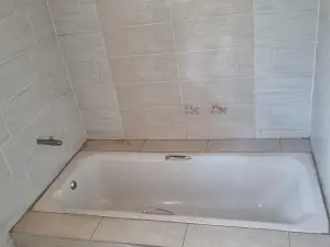 5 Bedroom House to Rent in Amby