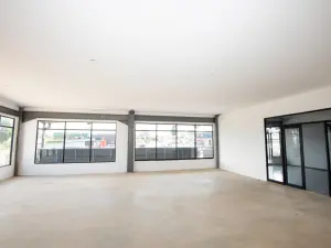 Retail/Shop to Rent in Hogerty Hill