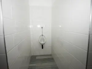 Retail/Shop to Rent in Hogerty Hill