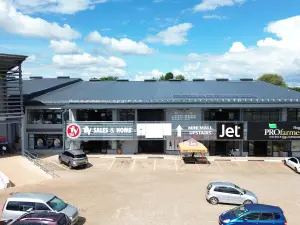 Retail/Shop to Rent in Hogerty Hill