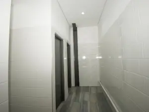 Retail/Shop to Rent in Hogerty Hill