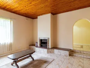 4 Bedroom House to Rent in Gunhill