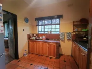 5 Bedroom House to Rent in Avondale - The Ridge