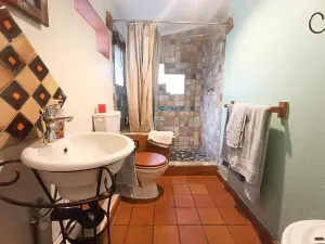 5 Bedroom House to Rent in Avondale - The Ridge