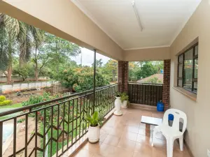 3 Bedroom Cottage/Garden Flat to Rent in Marlborough