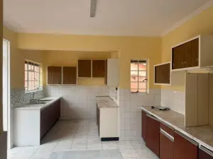 Flat/Apartment to Rent in Avenues