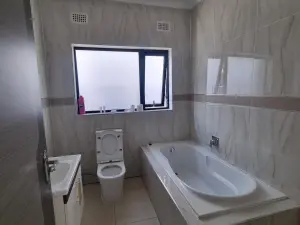 Flat/Apartment to Rent in Arlington