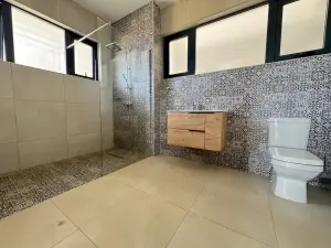 Flat/Apartment to Rent in Borrowdale West