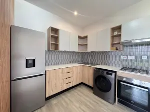 Flat/Apartment to Rent in Borrowdale West