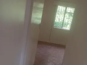 2 Bedroom Cottage/Garden Flat to Rent in Emerald Hill