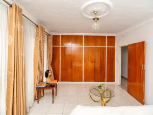 4 Bedroom House to Rent in Kambanji