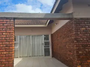 4 Bedroom House to Rent in Gletwin Park
