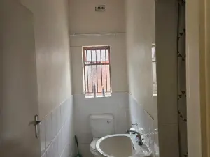 4 Bedroom House to Rent in Gletwin Park