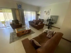 Townhouse/Cluster to Rent in Newlands