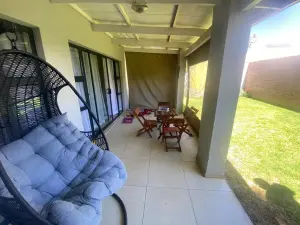 Townhouse/Cluster to Rent in Newlands