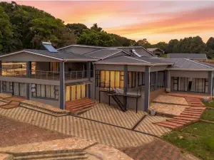 6 Bedroom House to Rent in Colray