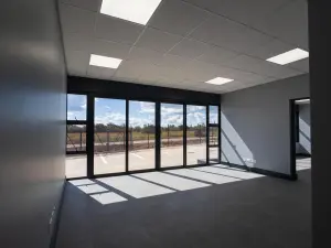 Warehouse/Industrial to Rent in Arlington