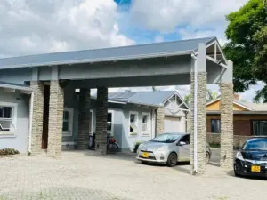 5 Bedroom House to Rent in Arlington