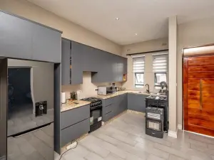 Townhouse/Cluster to Rent in Greendale