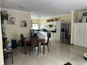 Townhouse/Cluster to Rent in Highlands