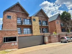 Townhouse/Cluster to Rent in Avondale