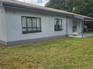 3 Bedroom Cottage/Garden Flat to Rent in Bluff Hill