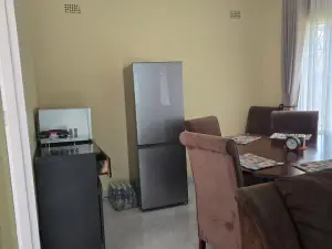 3 Bedroom Cottage/Garden Flat to Rent in Bluff Hill