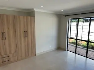 Townhouse/Cluster to Rent in Mount Pleasant