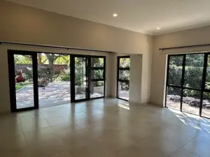 Townhouse/Cluster to Rent in Mount Pleasant