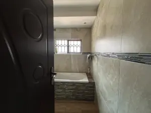 3 Bedroom House to Rent in Mount Pleasant Heights