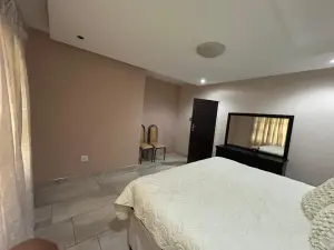 3 Bedroom House to Rent in Mount Pleasant Heights