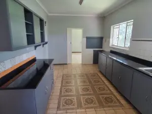 4 Bedroom House to Rent in Glen Lorne