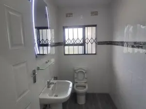 4 Bedroom House to Rent in Mount Pleasant Heights