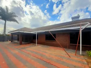 4 Bedroom House to Rent in Cranborne