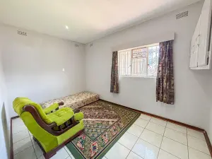 3 Bedroom House to Rent in Upper Hillside