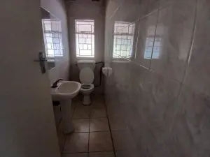 5 Bedroom House to Rent in Belvedere