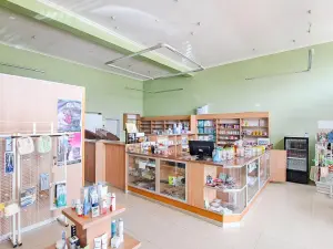 Retail/Shop to Rent in Monavale