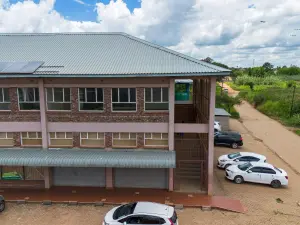 Retail/Shop to Rent in Monavale