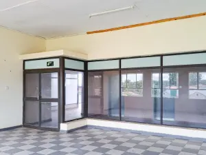 Retail/Shop to Rent in Monavale