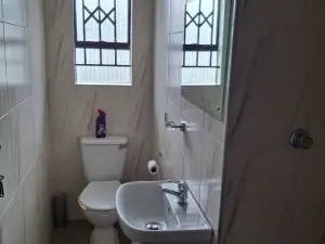2 Bedroom Cottage/Garden Flat to Rent in Athlone