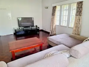 Townhouse/Cluster to Rent in Avenues