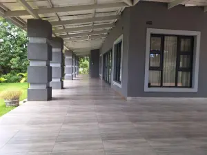 4 Bedroom House to Rent in Greendale North