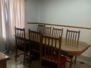 5 Bedroom House to Rent in Bluff Hill