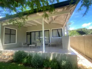 3 Bedroom House to Rent in Borrowdale Brooke