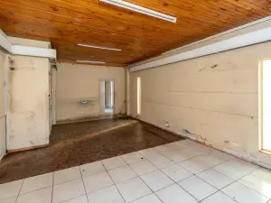 Other Commercial to Rent in Avondale