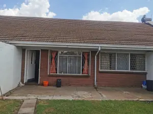 Cottage/Garden Flat for Sale