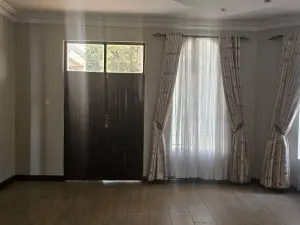 5 Bedroom House to Rent in Borrowdale